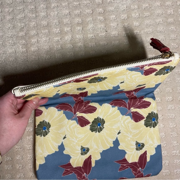 NWOT Rachel Pally leather trimmed reversible printed clutch - Picture 9 of 13